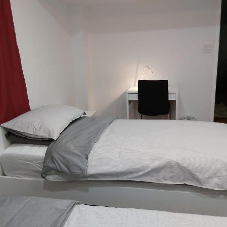 Guest House Room No 03 Mississauga Eksteriør bilde